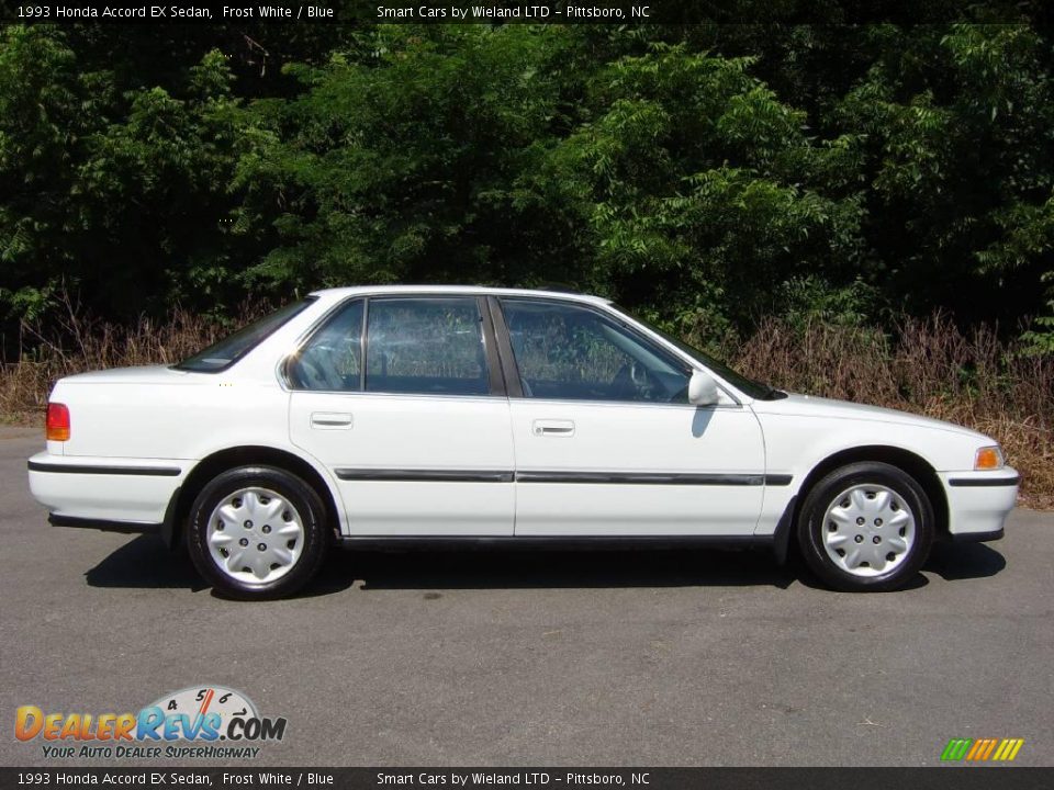 1993 Honda Accord EX Sedan Frost White / Blue Photo #6