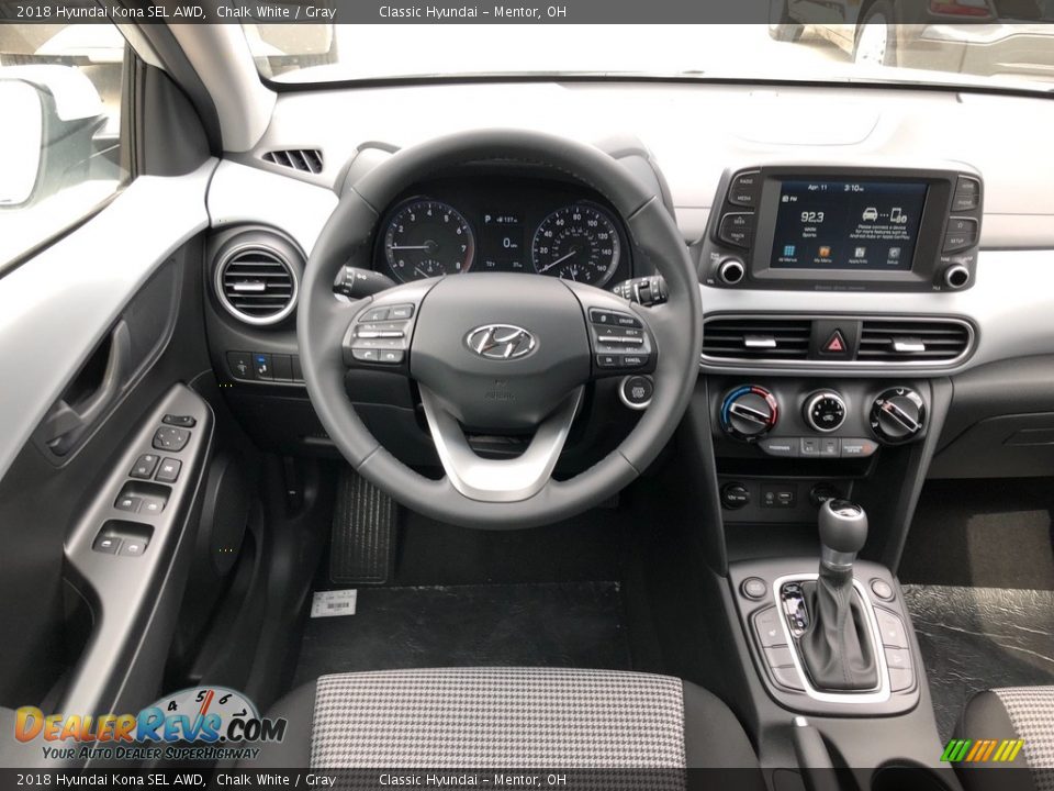 Dashboard of 2018 Hyundai Kona SEL AWD Photo #3