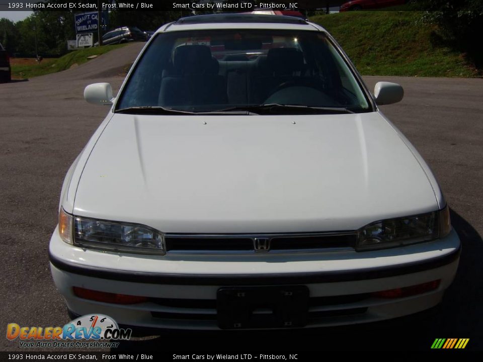 1993 Honda Accord EX Sedan Frost White / Blue Photo #9