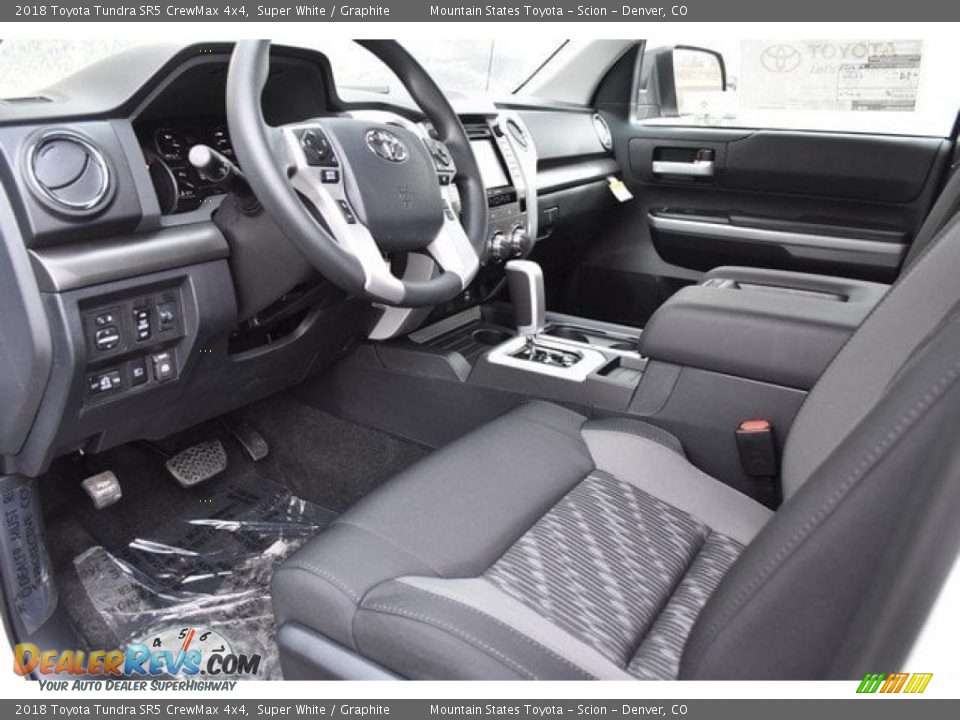 2018 Toyota Tundra SR5 CrewMax 4x4 Super White / Graphite Photo #5