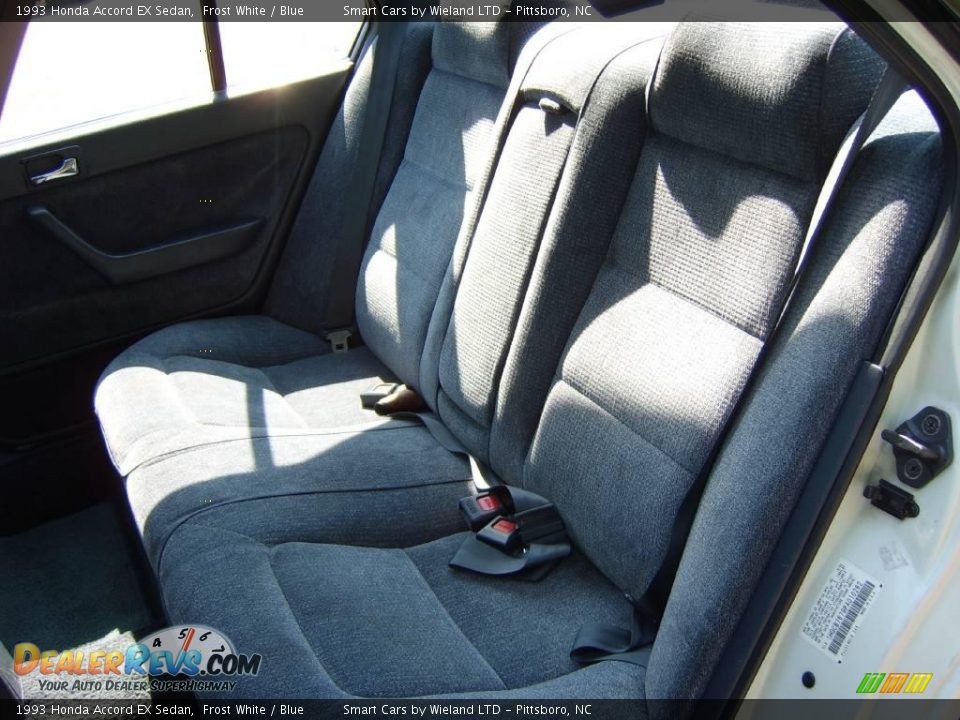 1993 Honda Accord EX Sedan Frost White / Blue Photo #12