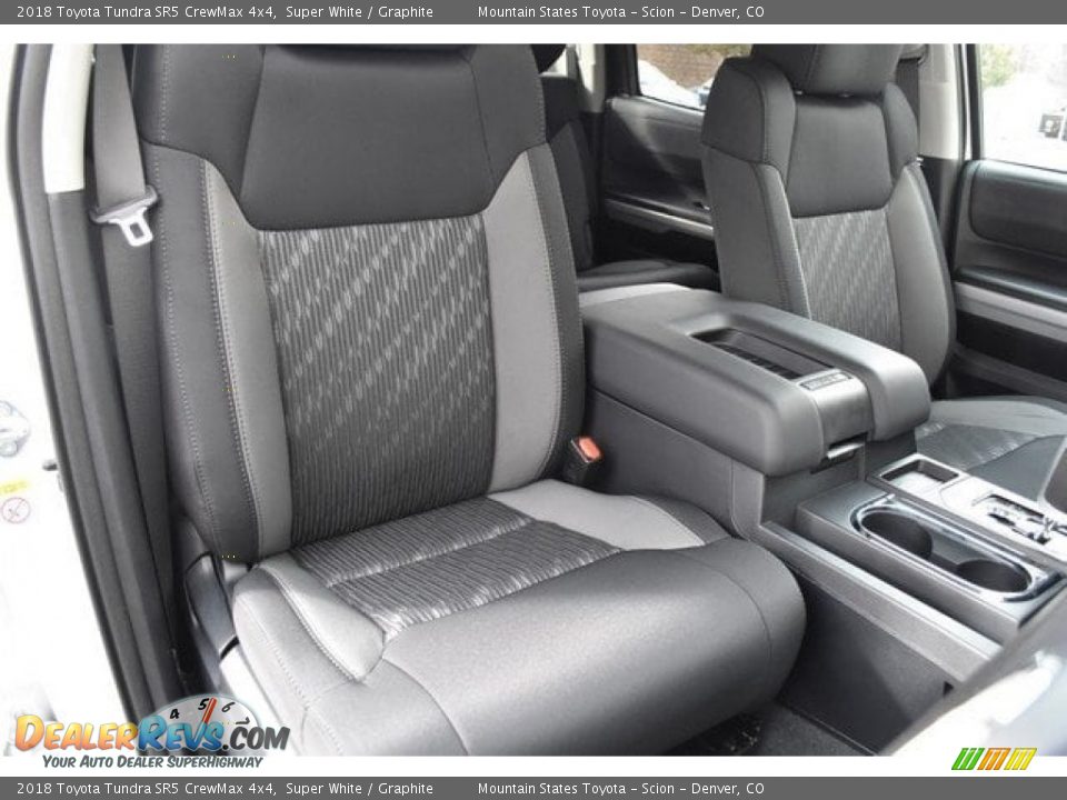 2018 Toyota Tundra SR5 CrewMax 4x4 Super White / Graphite Photo #12