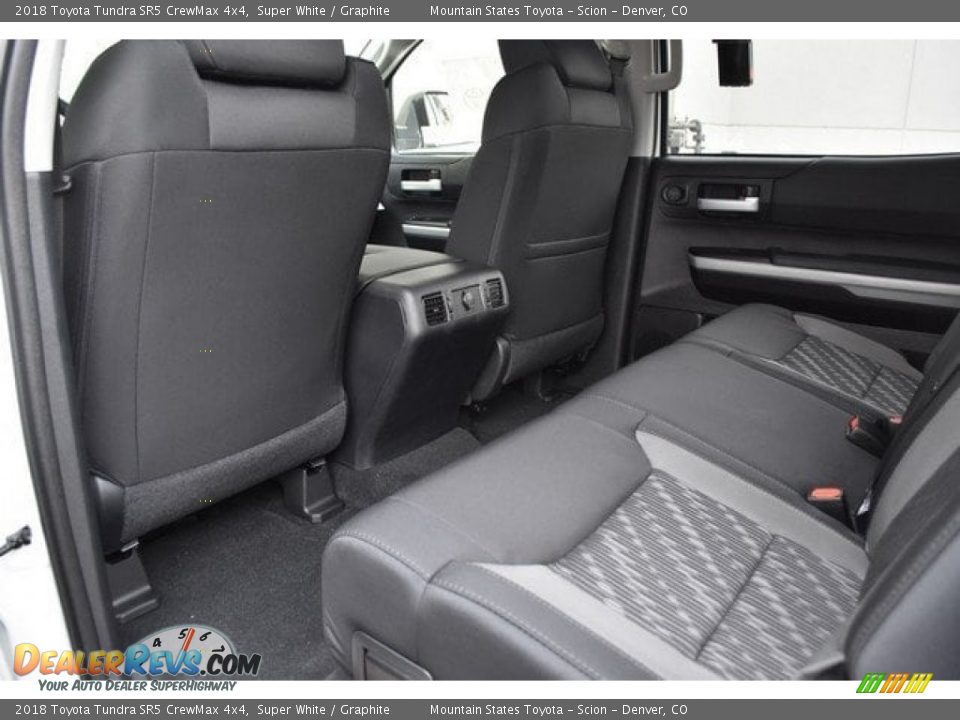 2018 Toyota Tundra SR5 CrewMax 4x4 Super White / Graphite Photo #13