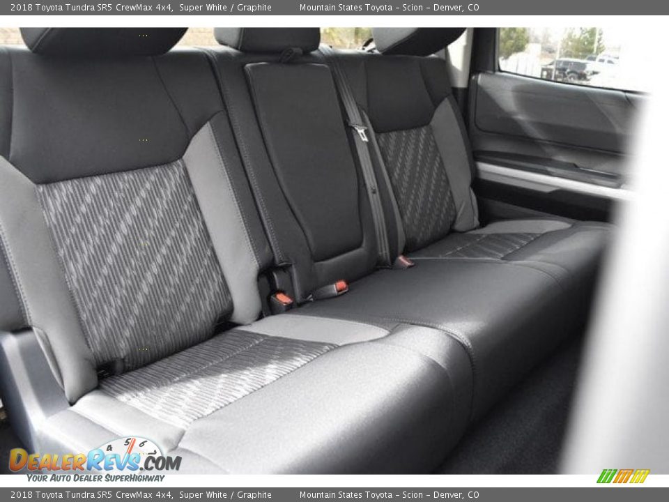 2018 Toyota Tundra SR5 CrewMax 4x4 Super White / Graphite Photo #18