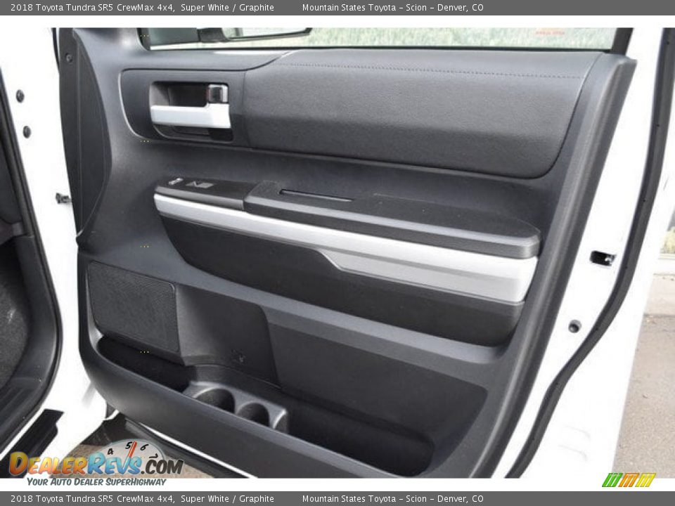 2018 Toyota Tundra SR5 CrewMax 4x4 Super White / Graphite Photo #21