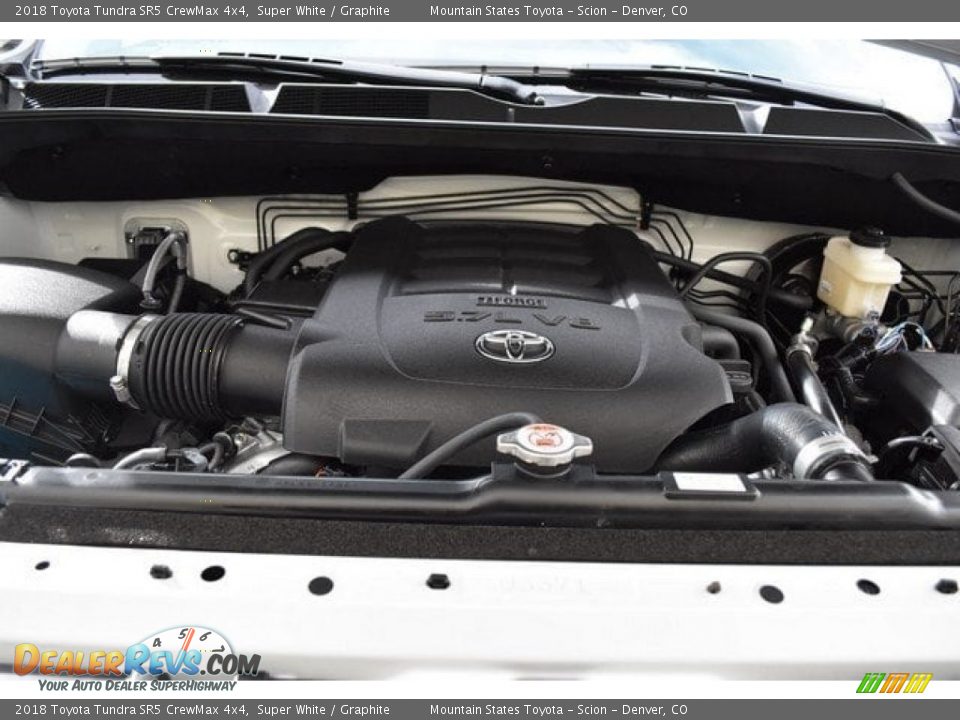 2018 Toyota Tundra SR5 CrewMax 4x4 Super White / Graphite Photo #31