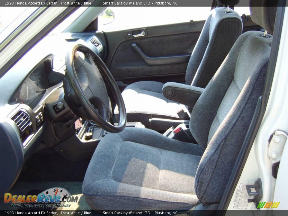 1993 Honda Accord EX Sedan Frost White / Blue Photo #14