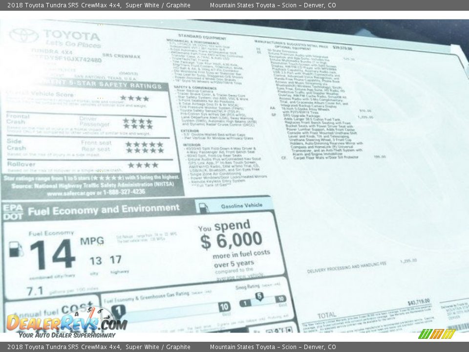 2018 Toyota Tundra SR5 CrewMax 4x4 Super White / Graphite Photo #36