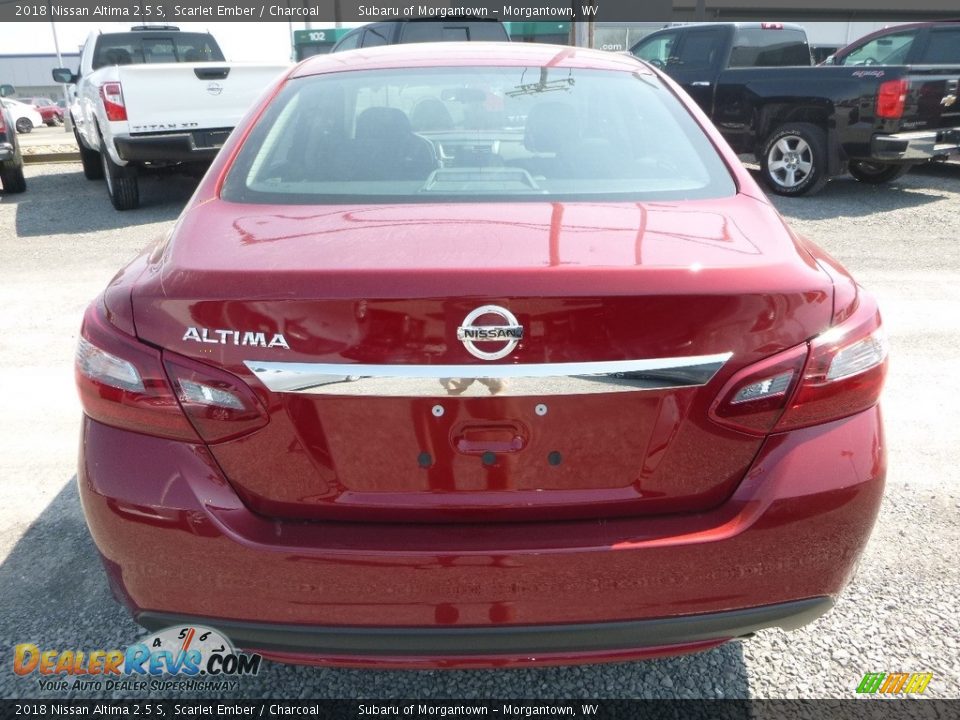 2018 Nissan Altima 2.5 S Scarlet Ember / Charcoal Photo #5