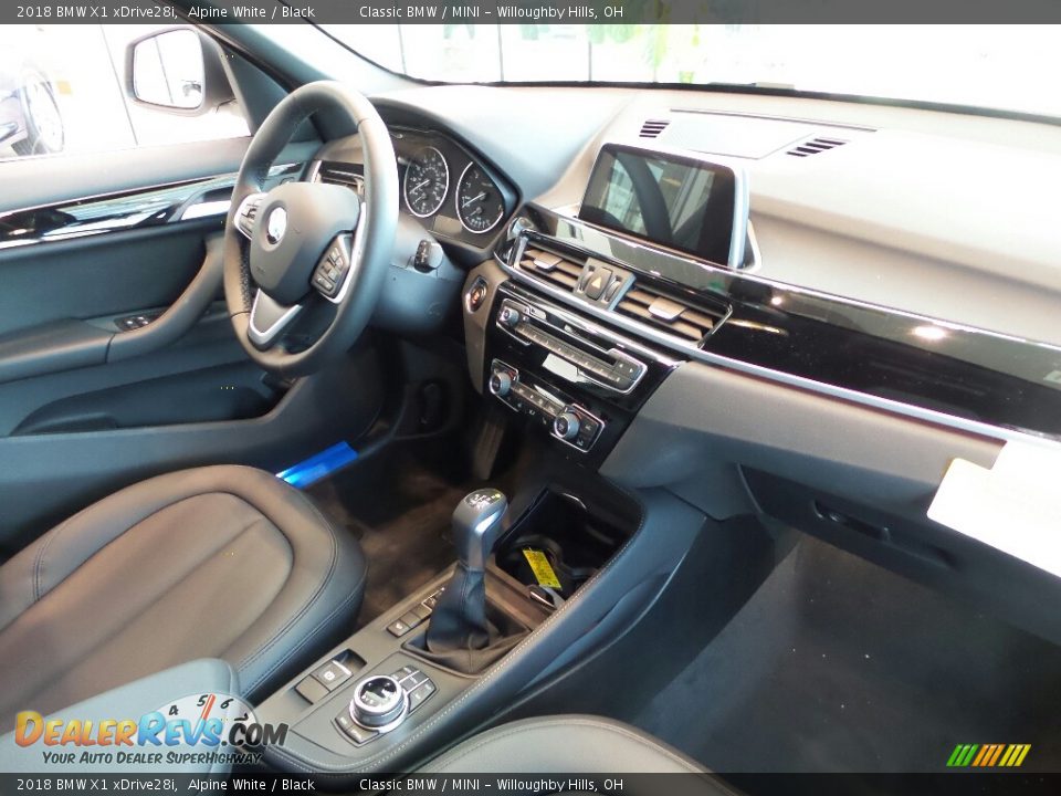 2018 BMW X1 xDrive28i Alpine White / Black Photo #6