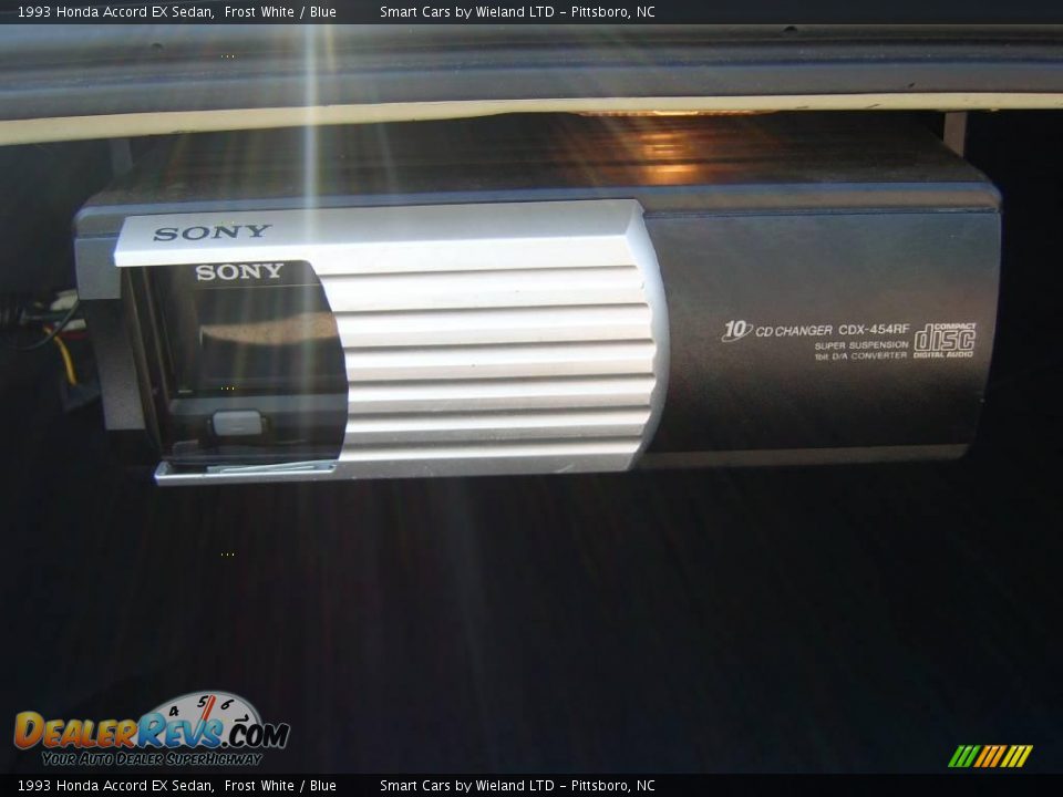 1993 Honda Accord EX Sedan Frost White / Blue Photo #26