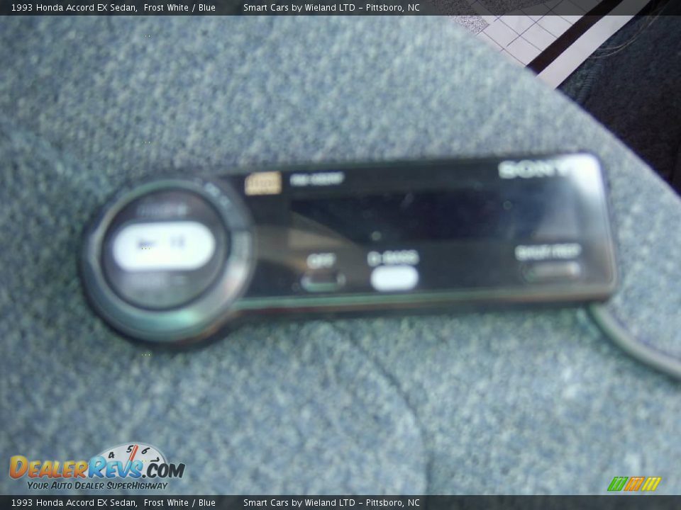 1993 Honda Accord EX Sedan Frost White / Blue Photo #27