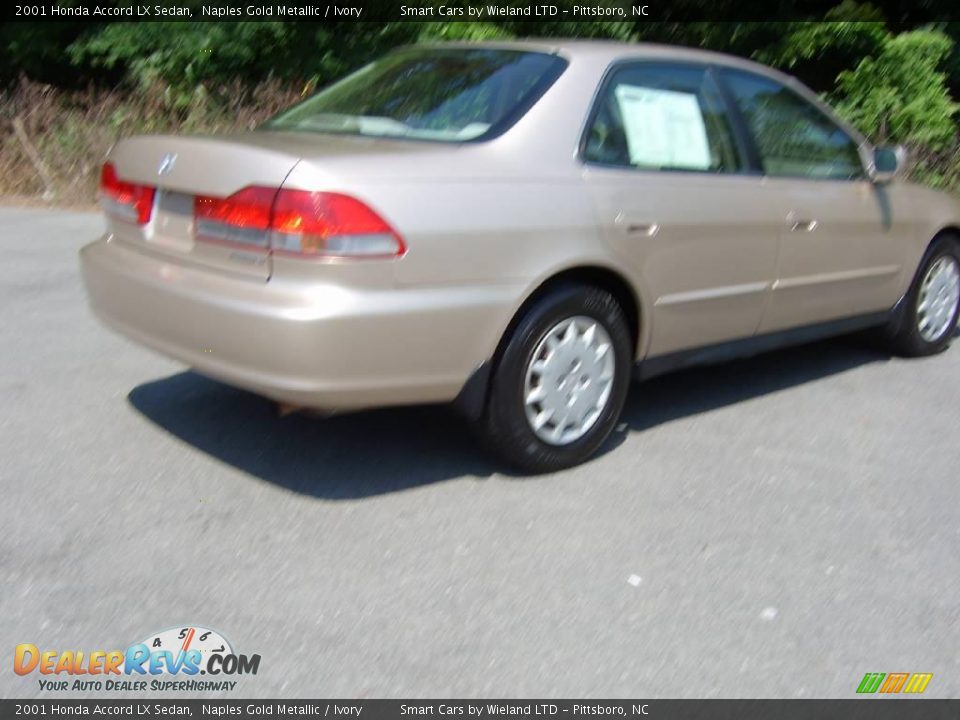 2001 Honda Accord LX Sedan Naples Gold Metallic / Ivory Photo #9