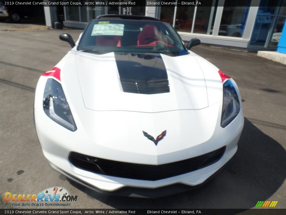 2019 Chevrolet Corvette Grand Sport Coupe Arctic White / Adrenaline Red Photo #2