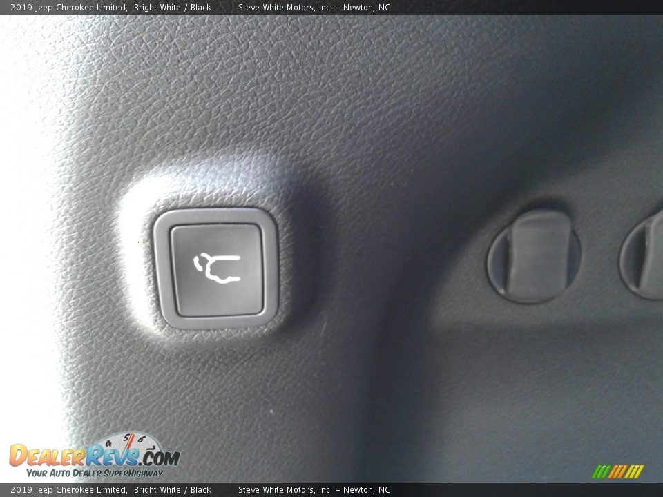 2019 Jeep Cherokee Limited Bright White / Black Photo #12