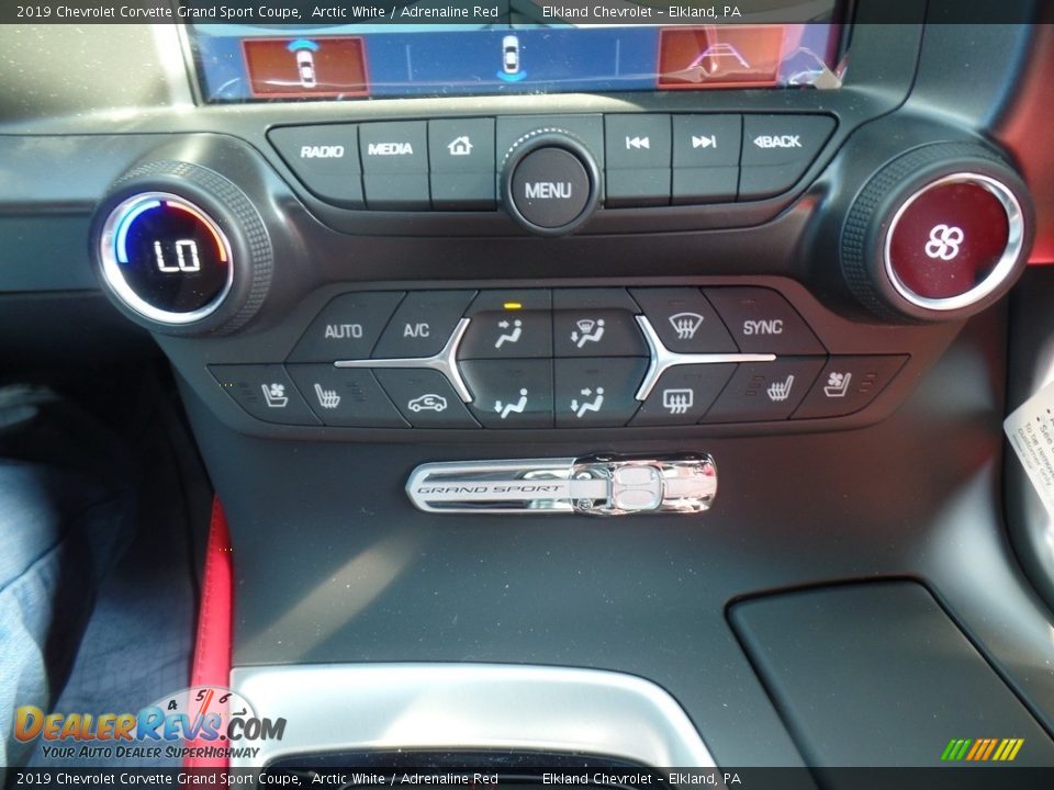 Controls of 2019 Chevrolet Corvette Grand Sport Coupe Photo #36