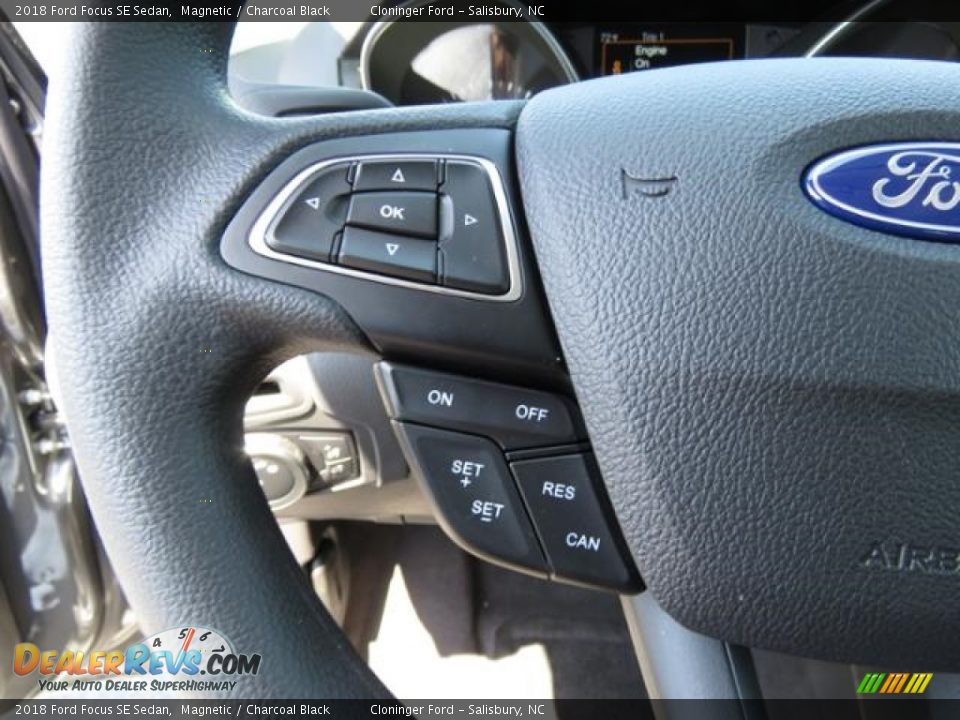 2018 Ford Focus SE Sedan Magnetic / Charcoal Black Photo #14