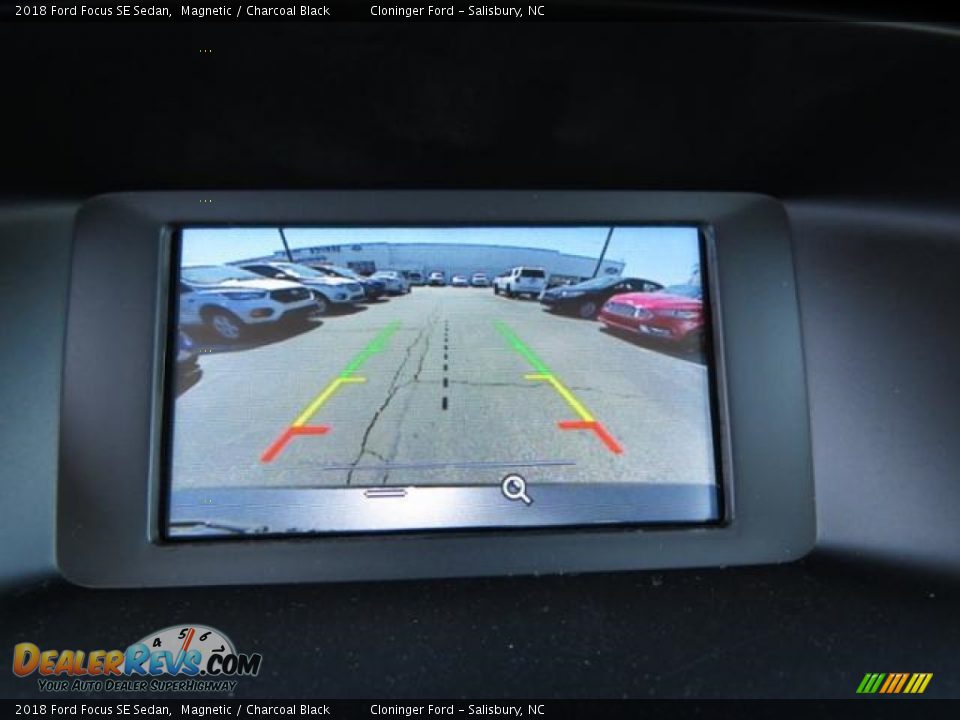 2018 Ford Focus SE Sedan Magnetic / Charcoal Black Photo #20