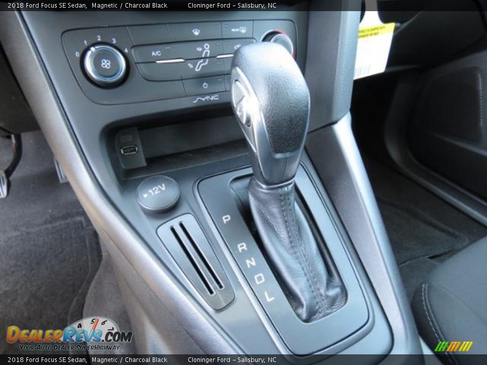 2018 Ford Focus SE Sedan Magnetic / Charcoal Black Photo #21