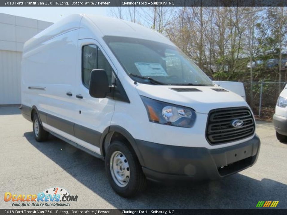 Front 3/4 View of 2018 Ford Transit Van 250 HR Long Photo #1