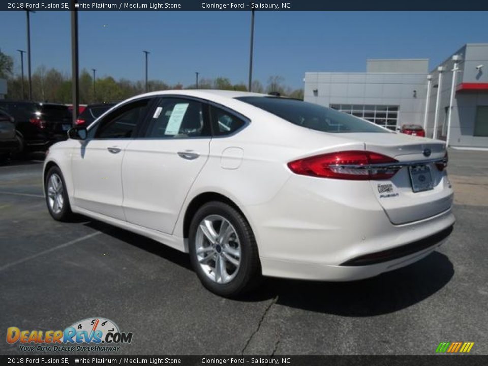 2018 Ford Fusion SE White Platinum / Medium Light Stone Photo #5
