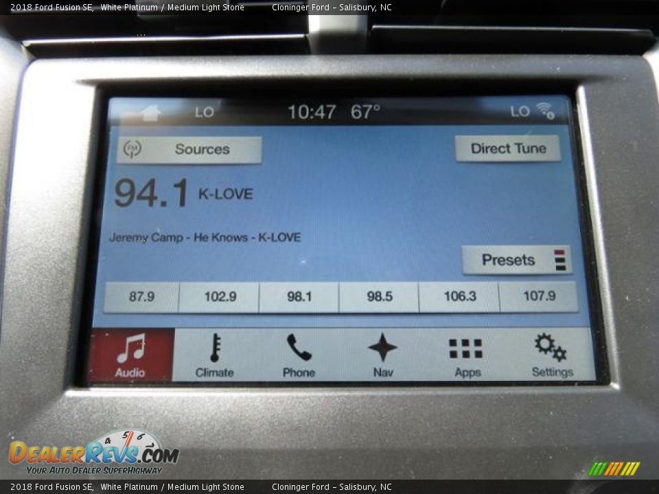 2018 Ford Fusion SE White Platinum / Medium Light Stone Photo #23