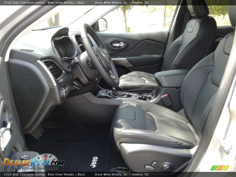 Front Seat of 2019 Jeep Cherokee Limited Photo #11