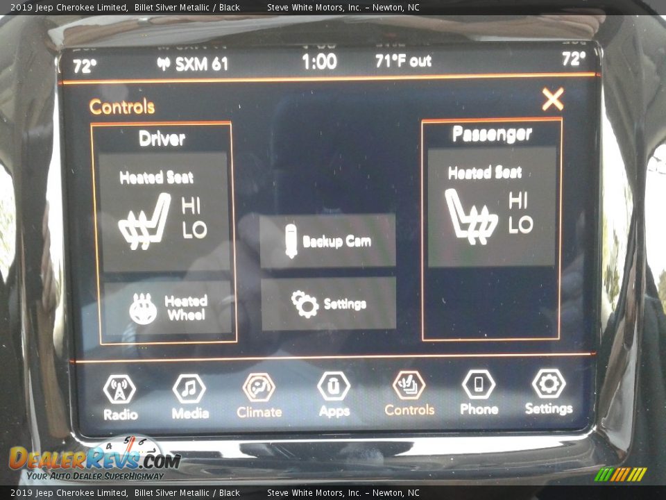 Controls of 2019 Jeep Cherokee Limited Photo #23