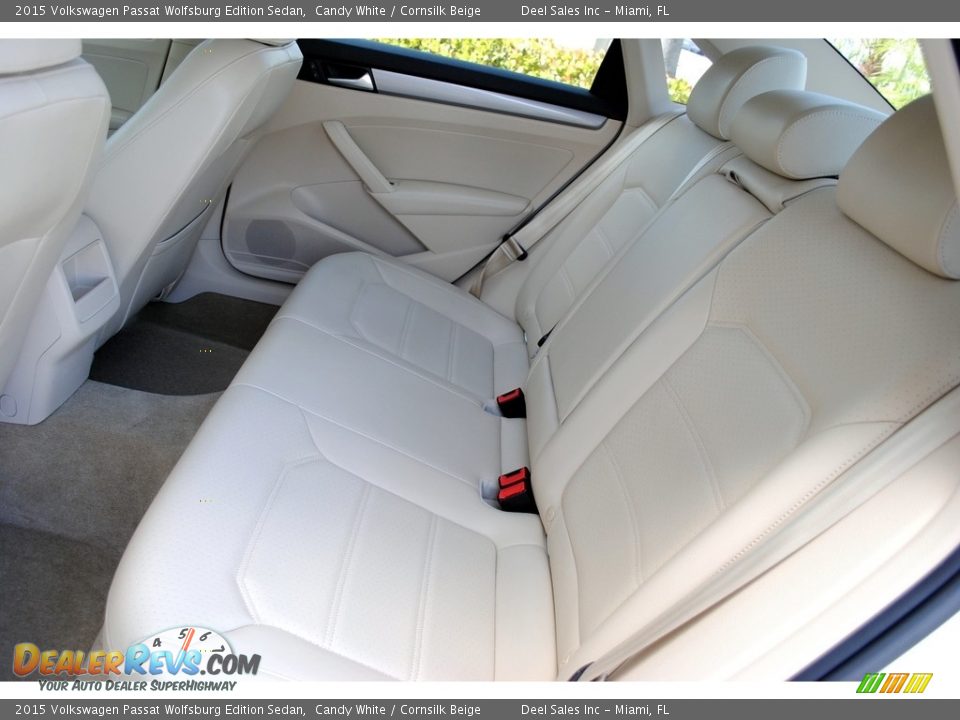 2015 Volkswagen Passat Wolfsburg Edition Sedan Candy White / Cornsilk Beige Photo #12