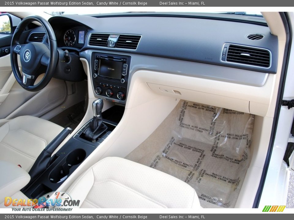 2015 Volkswagen Passat Wolfsburg Edition Sedan Candy White / Cornsilk Beige Photo #18