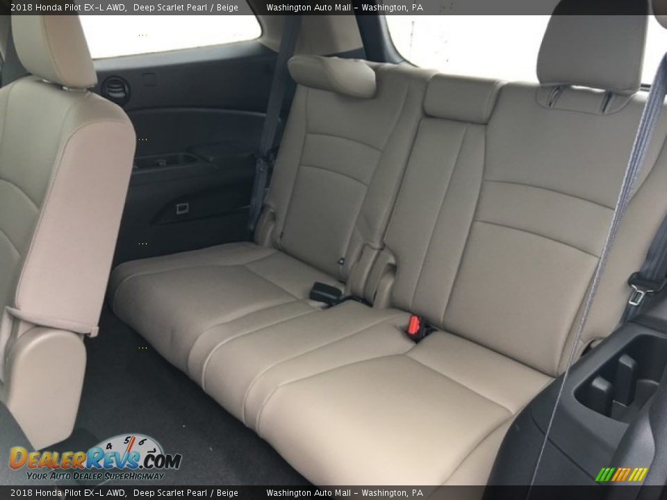 Rear Seat of 2018 Honda Pilot EX-L AWD Photo #24