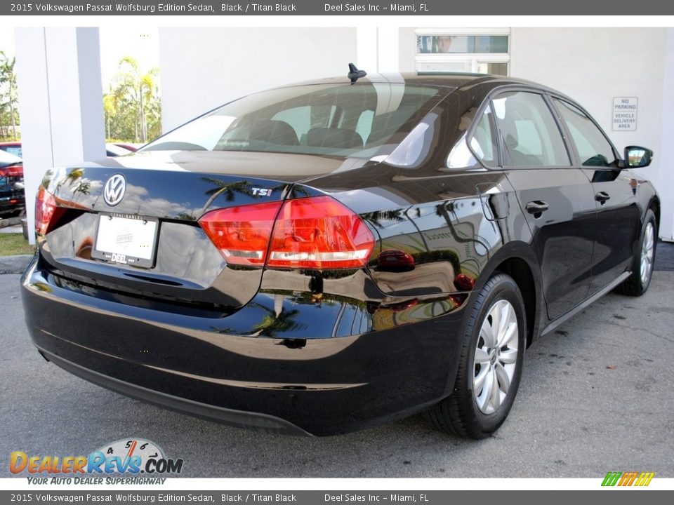 2015 Volkswagen Passat Wolfsburg Edition Sedan Black / Titan Black Photo #10