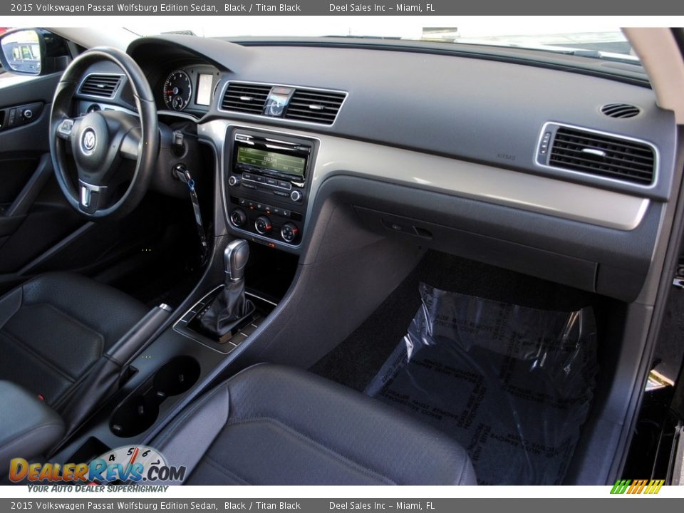 2015 Volkswagen Passat Wolfsburg Edition Sedan Black / Titan Black Photo #17