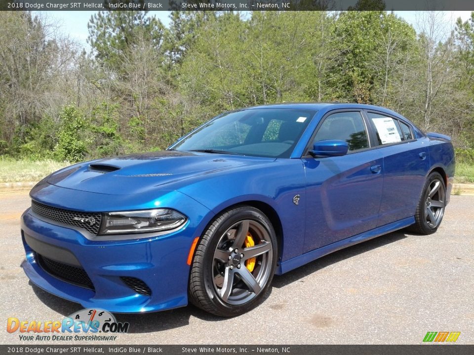Front 3/4 View of 2018 Dodge Charger SRT Hellcat Photo #2