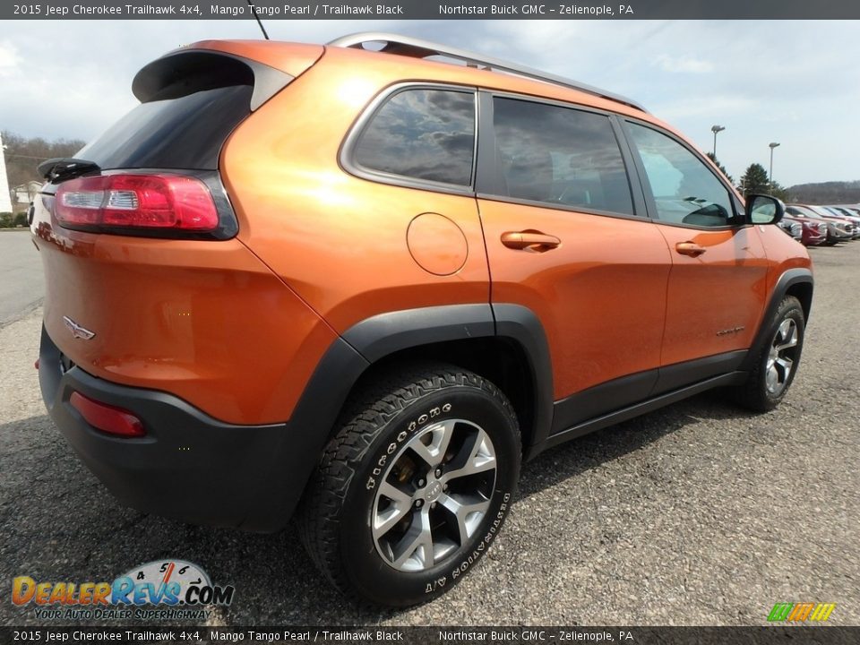 2015 Jeep Cherokee Trailhawk 4x4 Mango Tango Pearl / Trailhawk Black Photo #9