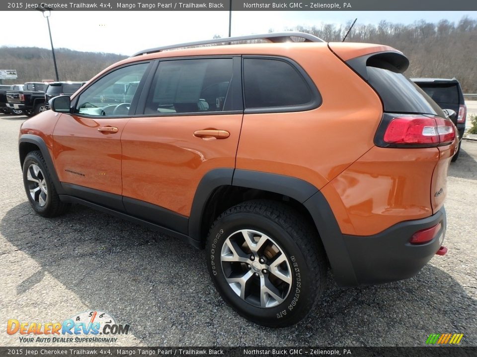 2015 Jeep Cherokee Trailhawk 4x4 Mango Tango Pearl / Trailhawk Black Photo #12