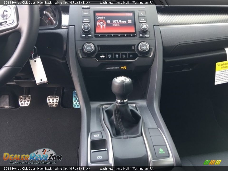 2018 Honda Civic Sport Hatchback Shifter Photo #14
