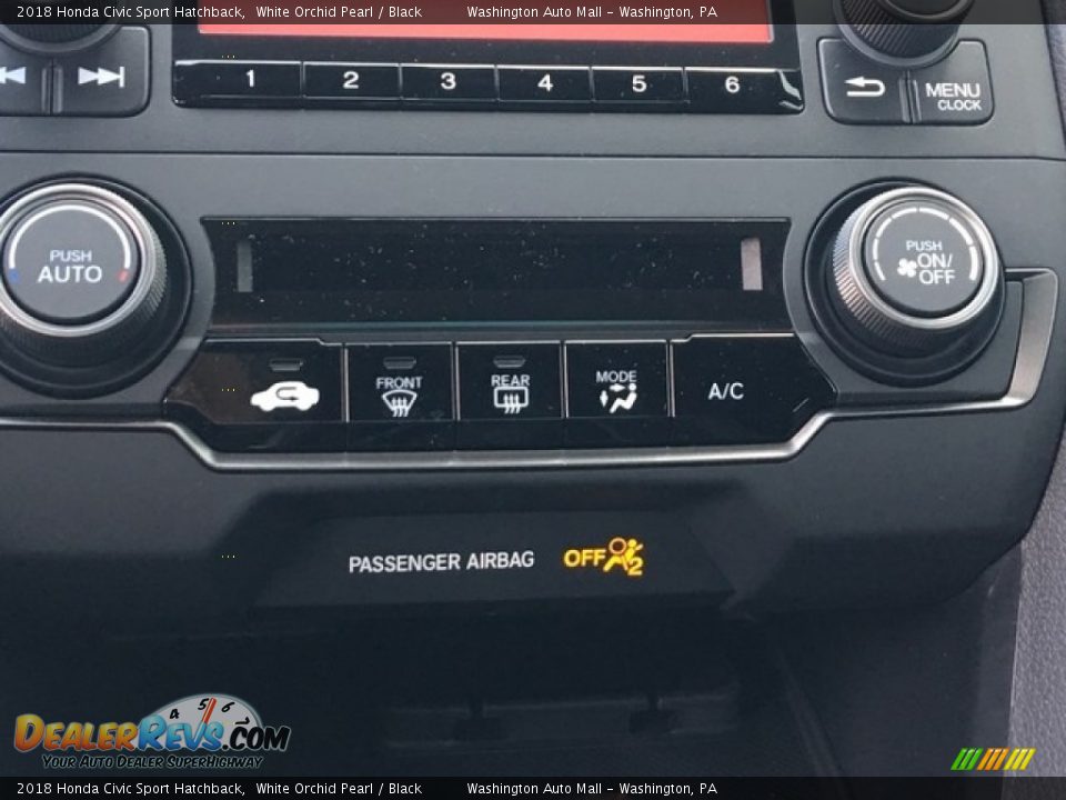 Controls of 2018 Honda Civic Sport Hatchback Photo #16