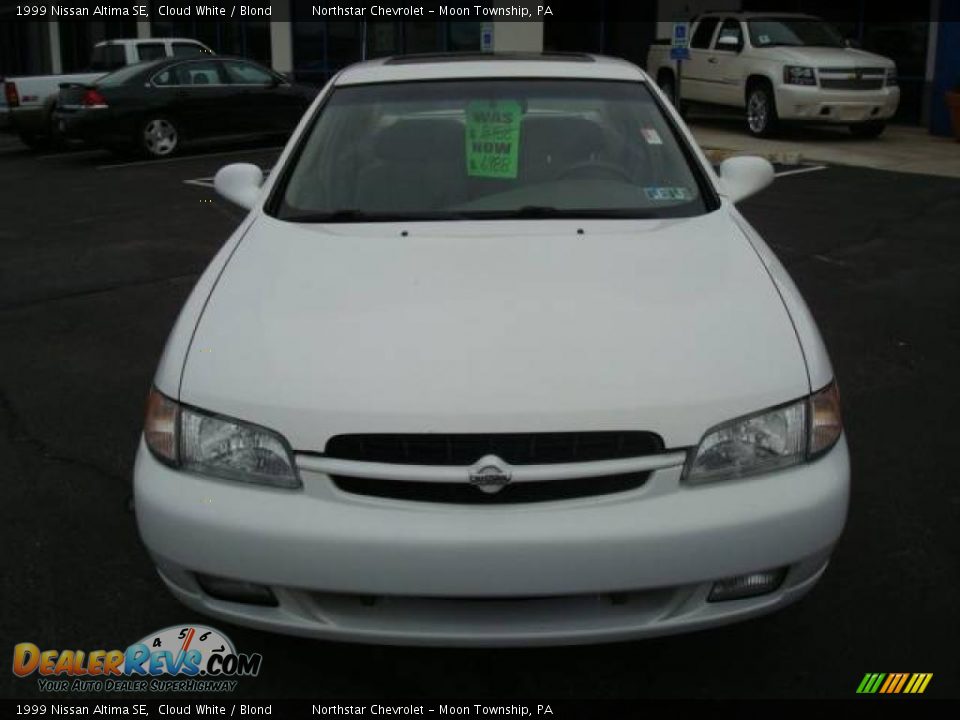 1999 Nissan Altima SE Cloud White / Blond Photo #8