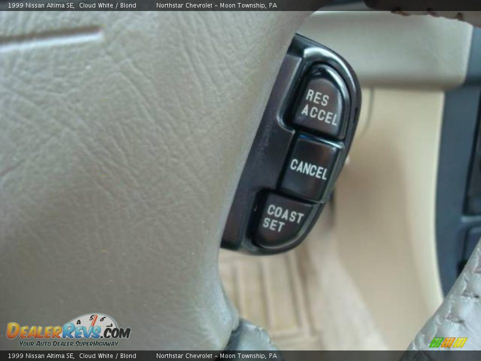 1999 Nissan Altima SE Cloud White / Blond Photo #16