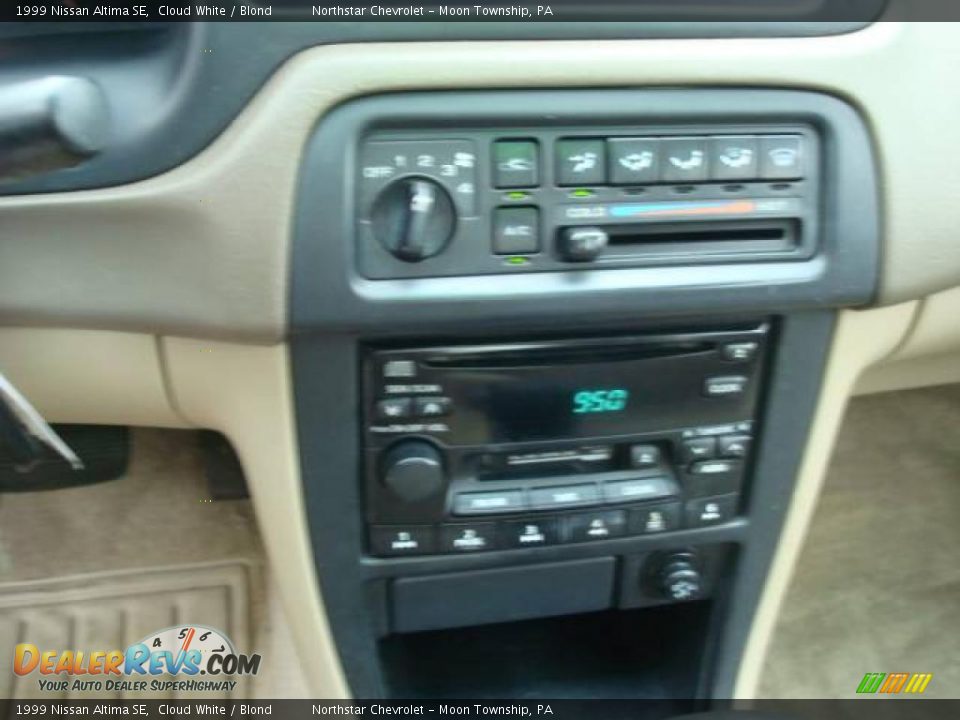 1999 Nissan Altima SE Cloud White / Blond Photo #18
