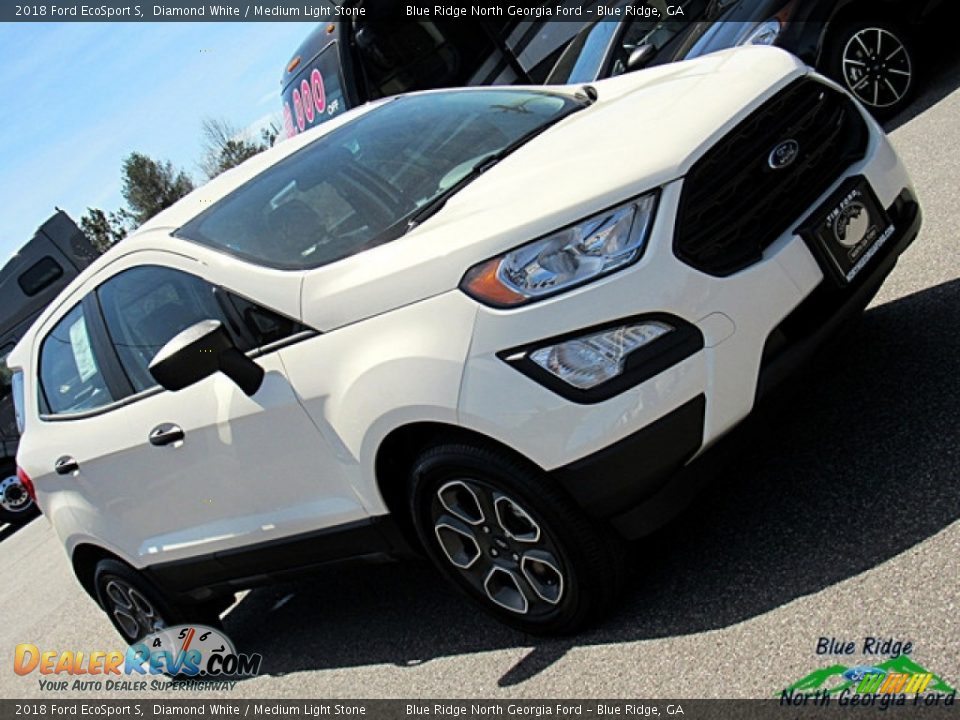 2018 Ford EcoSport S Diamond White / Medium Light Stone Photo #31