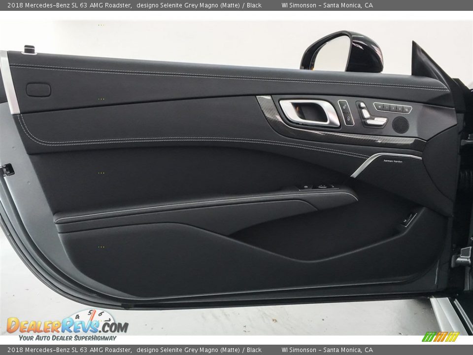 Door Panel of 2018 Mercedes-Benz SL 63 AMG Roadster Photo #24