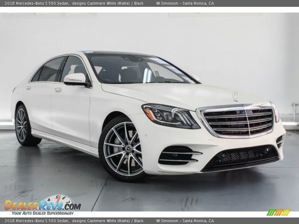 Front 3/4 View of 2018 Mercedes-Benz S 560 Sedan Photo #12