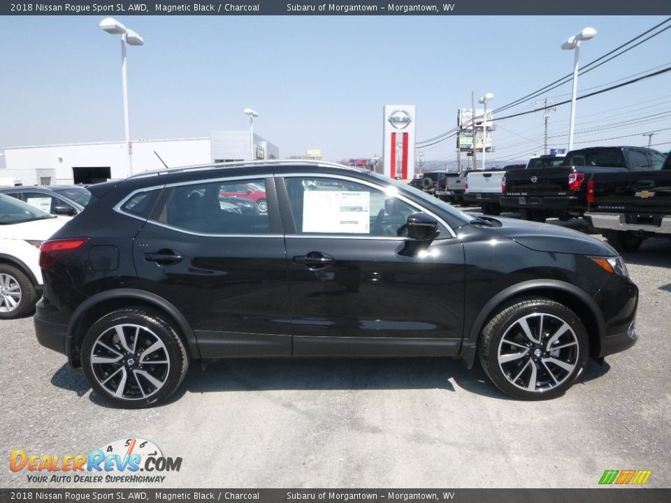 2018 Nissan Rogue Sport SL AWD Magnetic Black / Charcoal Photo #3