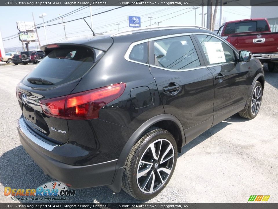 2018 Nissan Rogue Sport SL AWD Magnetic Black / Charcoal Photo #4