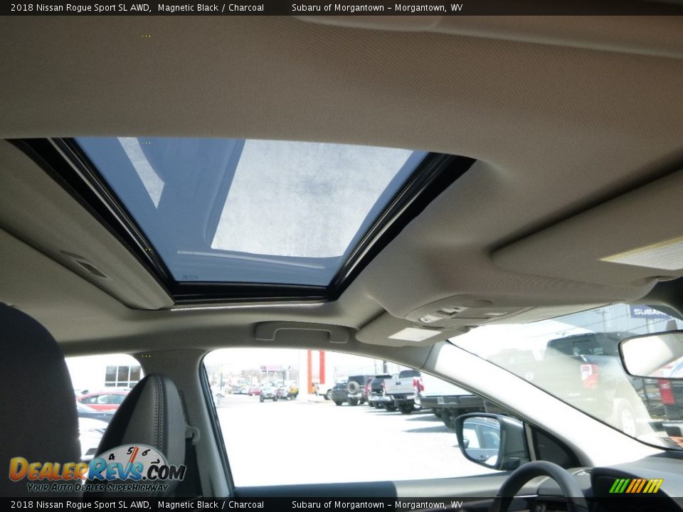 2018 Nissan Rogue Sport SL AWD Magnetic Black / Charcoal Photo #12