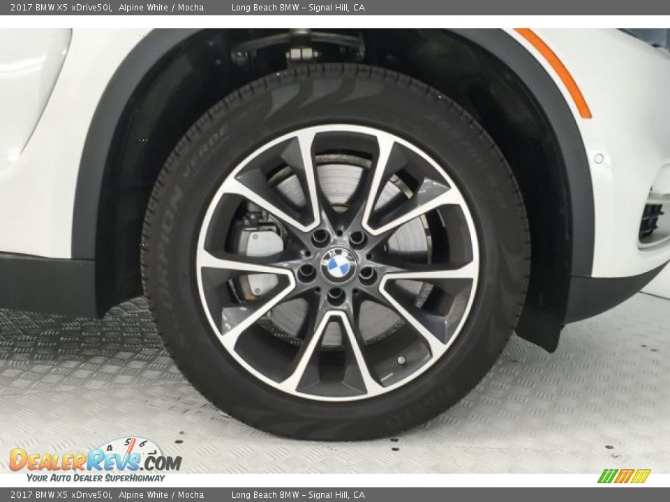 2017 BMW X5 xDrive50i Alpine White / Mocha Photo #8