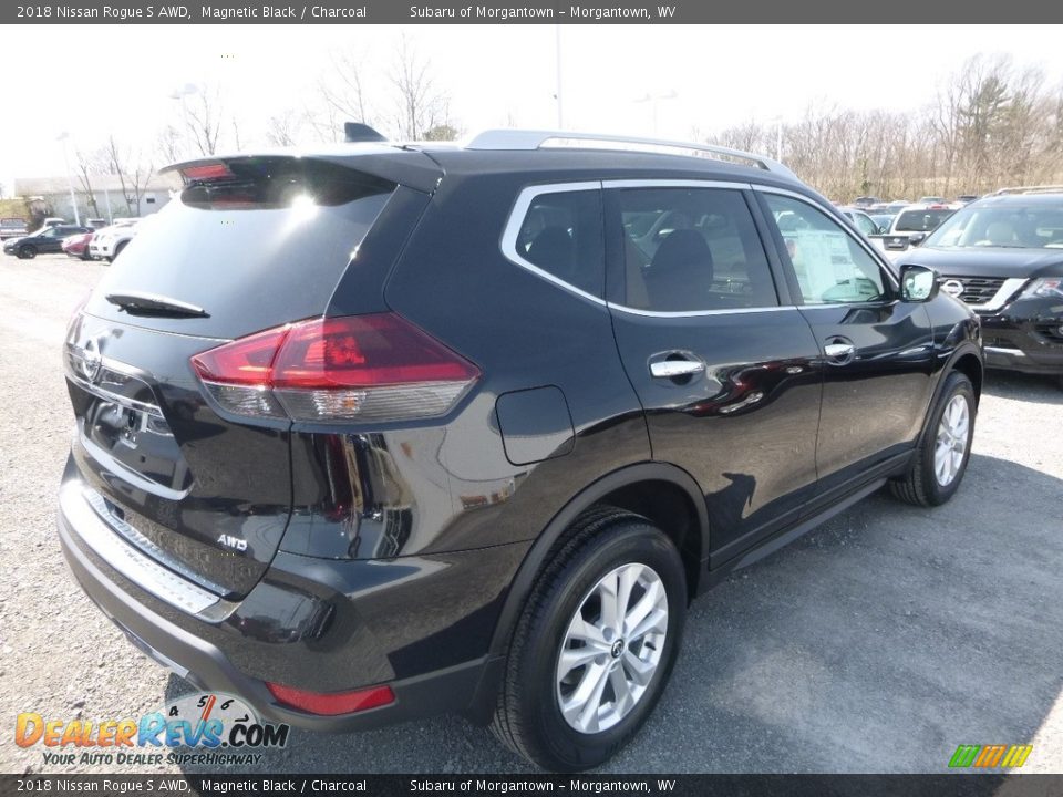 2018 Nissan Rogue S AWD Magnetic Black / Charcoal Photo #5