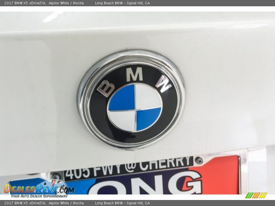 2017 BMW X5 xDrive50i Alpine White / Mocha Photo #32